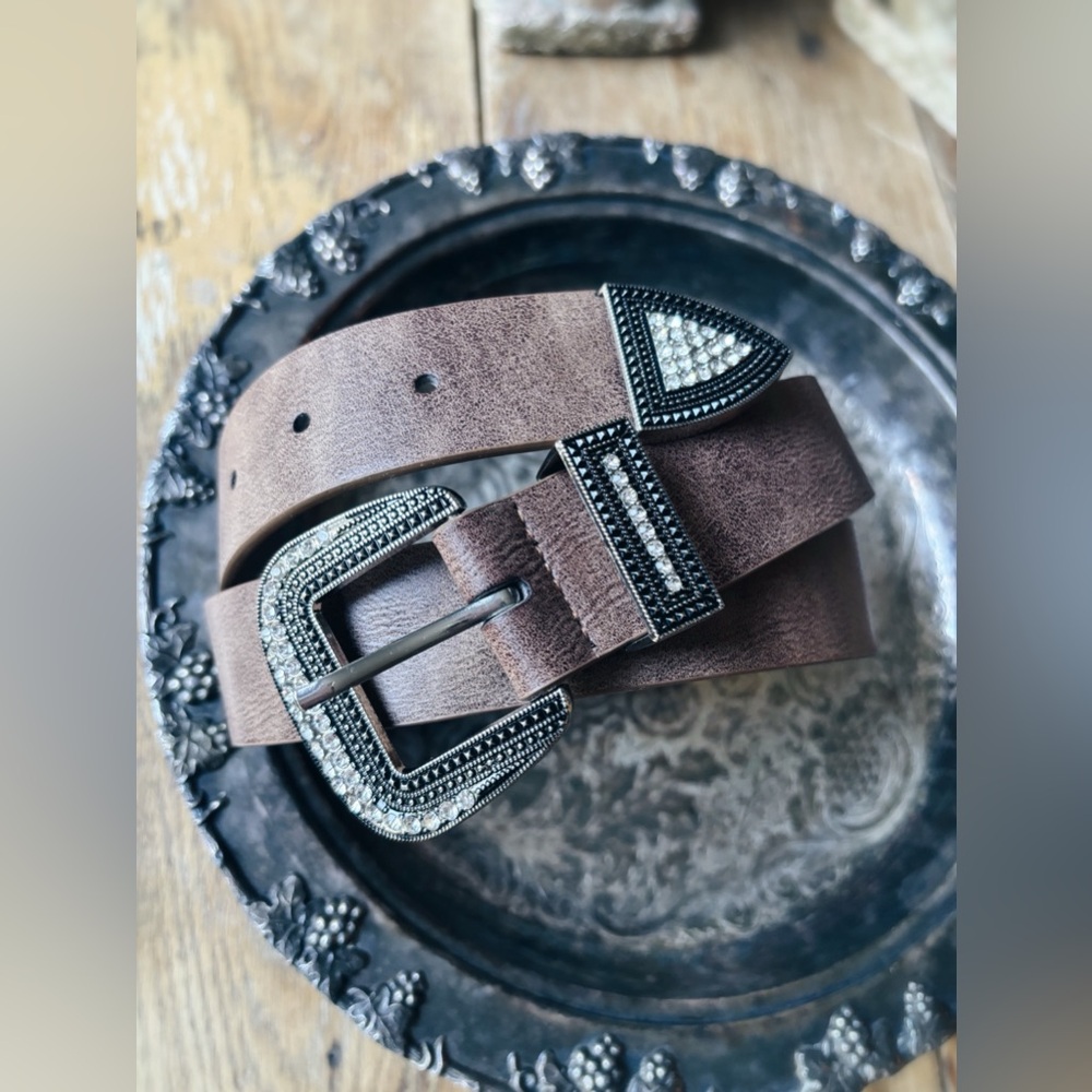 Western Rhinestone Vegan Leather Belt | Warm Brown & Silver | Size 34